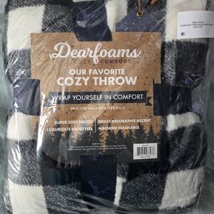 Dearfoams Black Buffalo Plaid Throw